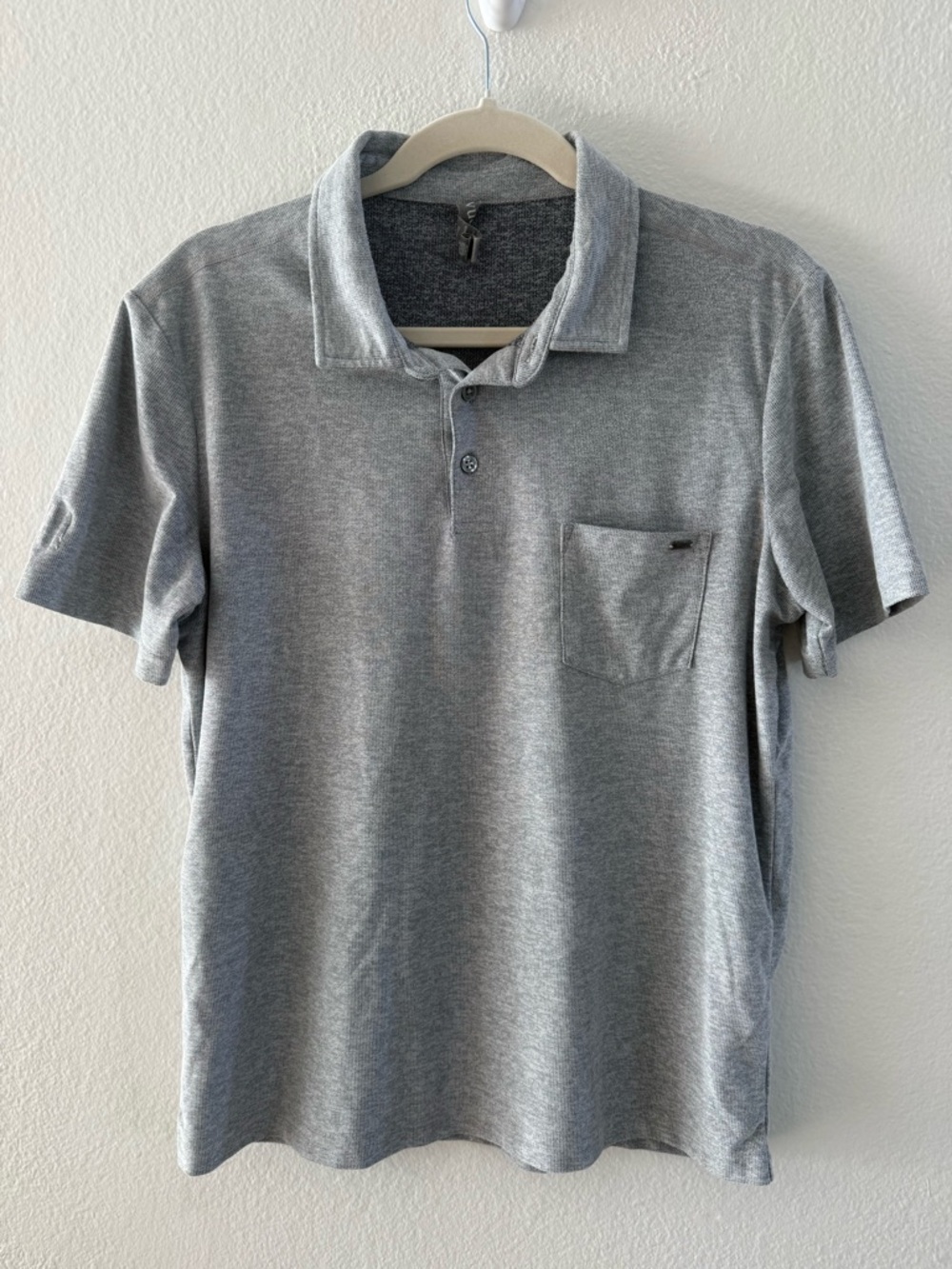 Vuori Grey Pocket Polo Shirt Size M